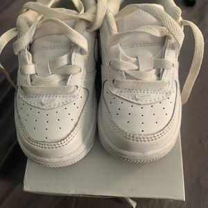 White kids nike
